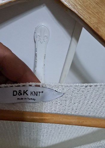 l Beden V Yaka Beyaz Pamuklu Kadın Triko