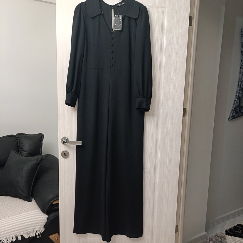 Siyah Düğmeli Uzun Kollu Tulum - Görsel 3