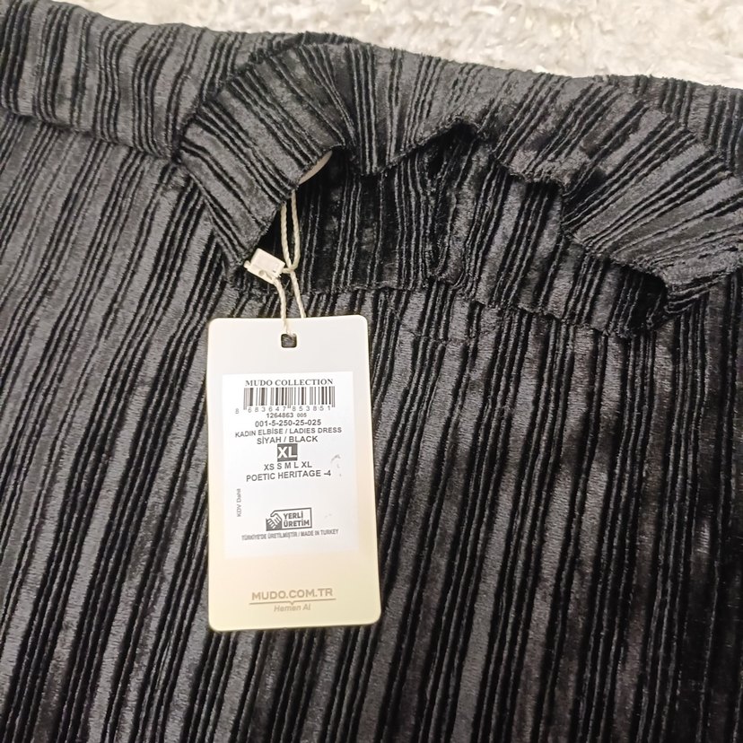 Uzun Kollu Siyah Kadife Mini Elbise - Görsel 4