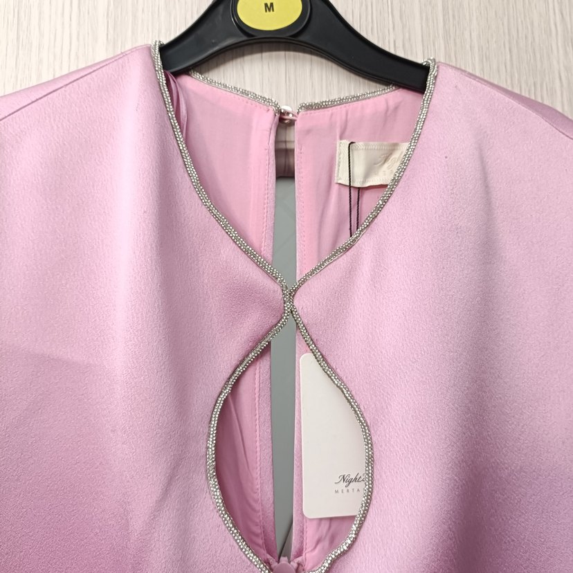 Zincir Detaylı Pembe Midi Elbise - Görsel 4