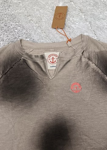 Gri Batik Desenli Keten Kadın Tişört - Görsel 3