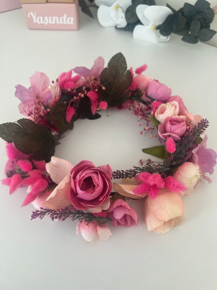 Çiçekli taç - Görsel 3