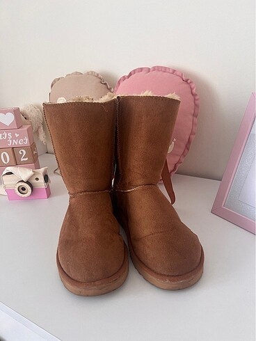 Ugg bot çizme