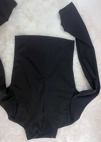 Parmak geçirmeli Yüksek Yakalı Spor Üst - Görsel 3