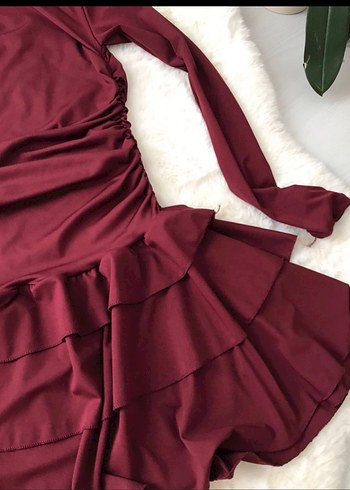 Bordo Eteği Kat Kat Fırfırlı Mini Elbise - Görsel 4