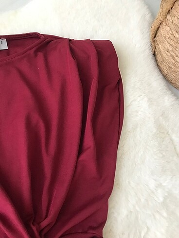 s Beden bordo Renk Zara kesik model vatkalı elbise