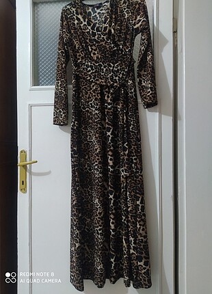 Leopar desenli elbise