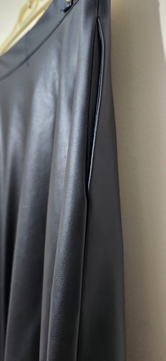 Drapeli Siyah Deri Uzun Etek - Görsel 3