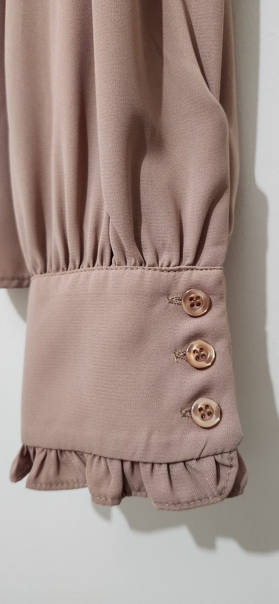 Bej Fırfırlı Gömlek - Görsel 3