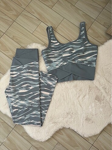 Spor Tayt Crop Takım