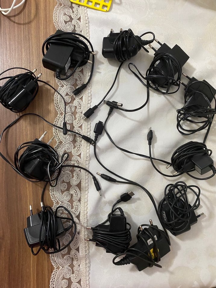 Siyah Telefon Şarj Cihazları - Görsel 5