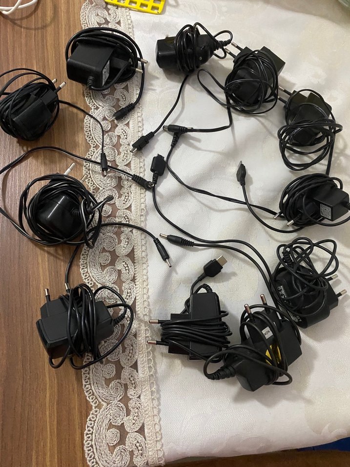 Siyah Telefon Şarj Cihazları - Görsel 3