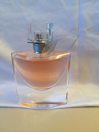 diğer Beden Lancome La vie est belle EDP legere