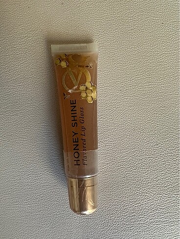 Victoria?s Secret Honey Shine Lipgloss
