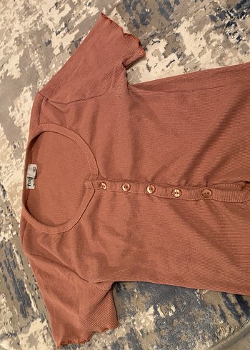 Düğmeli Kısa Kollu gül kurusu Kadın Tişört - Görsel 2