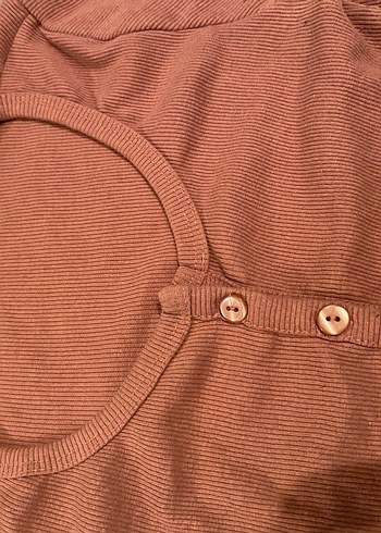 Düğmeli Kısa Kollu gül kurusu Kadın Tişört - Görsel 3