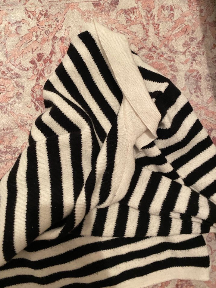 Çizgili Yakalı Kadın Kazak - Görsel 3