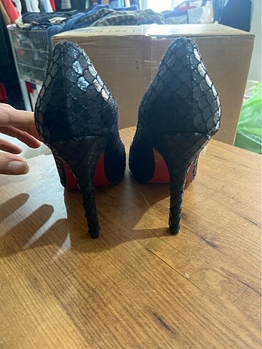 37 Beden siyah Renk Siyah stiletto