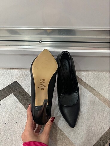 36 Beden Siyah Stiletto