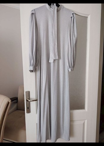 Gri Jesse Drapeli Uzun Elbise elbise sadece 2 kere giyildi - Görsel 6