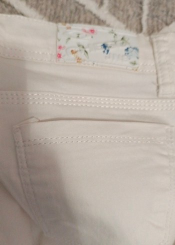 Beyaz Midi Pamuk Kumaş Kadın Pantolon - Görsel 3