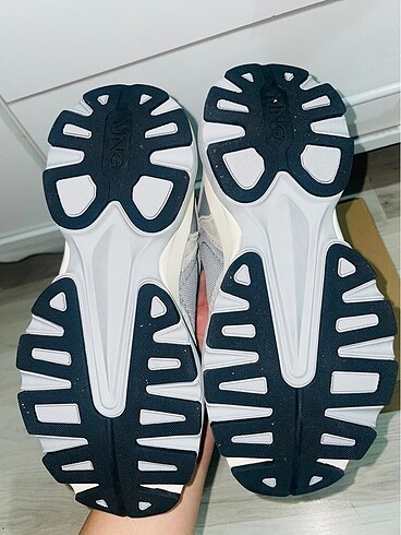 37 Beden gri Renk Mango sneakers