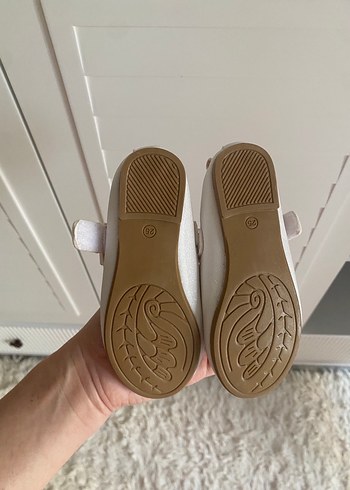 Kız Çocuk Beyaz Fiyonk Detaylı Babet - Görsel 6