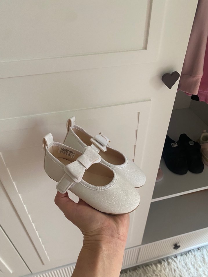 Kız Çocuk Beyaz Fiyonk Detaylı Babet - Görsel 2