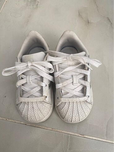 Adidas Sneaker