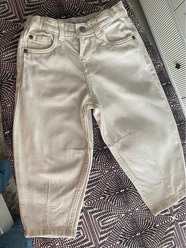 Zara Beyaz Jean