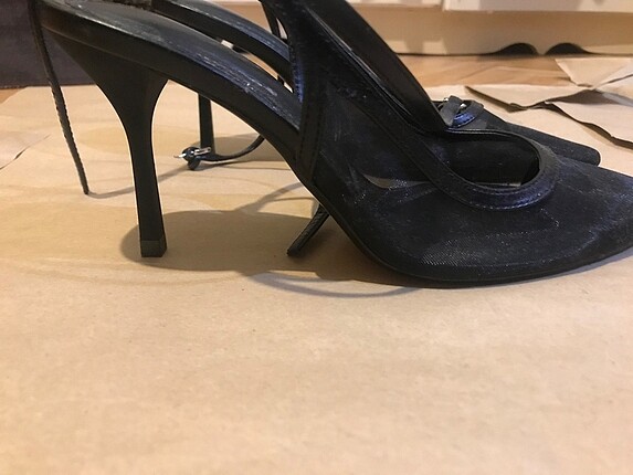 zara stiletto