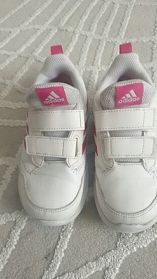 Adidas orijinal spor ayakkabı 