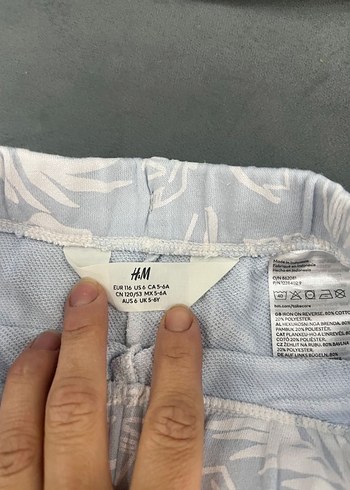 6 Yaş Beden gri Renk H&M erkek çocuk şort 5-6 yaş 116cm