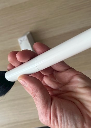 Zara Beyaz Makyaj Fırçası - Görsel 2