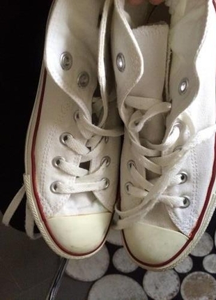 beyaz converse