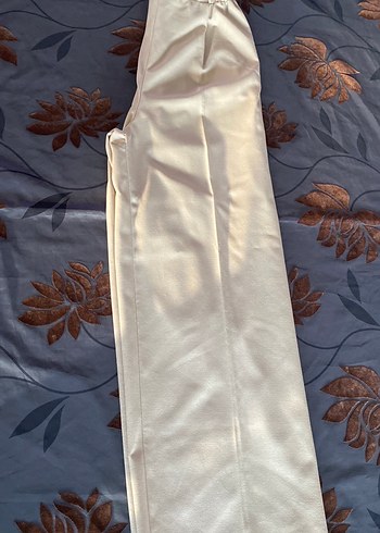 Beyaz Pilili Kadın Kumaş Pantolon - Görsel 4