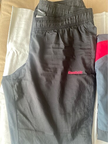 Reebok orjinal eşofman takımı