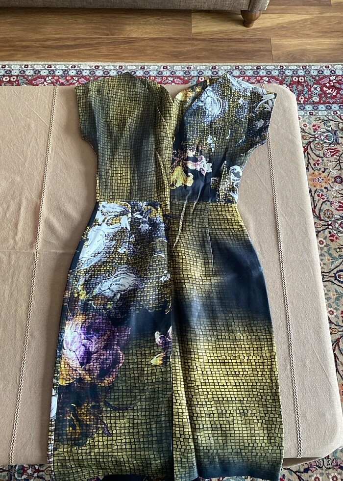 İpekyol elbise - Görsel 4