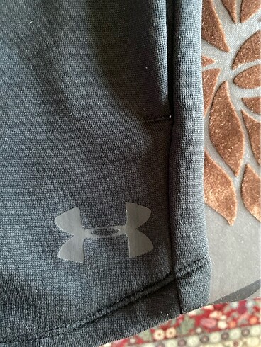 m Beden Underarmour sweatshirt erkek