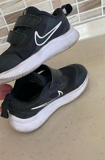 Nike 2 ayakkabı birlikte toplam 1050 tl