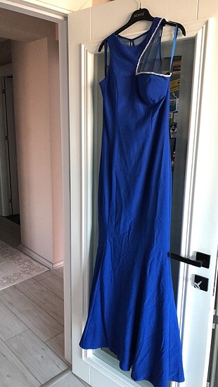 Tek Kol Balık Model Abiye Elbise