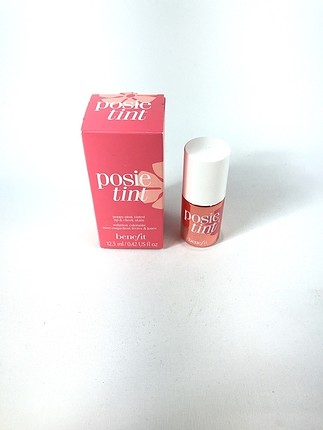 Benefit Cosmetics Pembe renk sıvı allık, dudak ve yanaklar için 