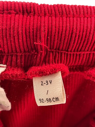universal Beden Diğer Kumaş Pantolon %70 İndirimli.