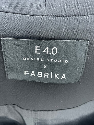 38 Beden siyah Renk Fabrika Blazer %70 İndirimli.