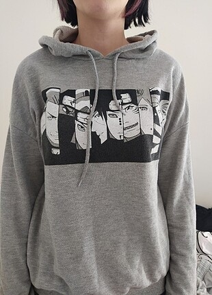 gri anime karakterli sweatshirt 