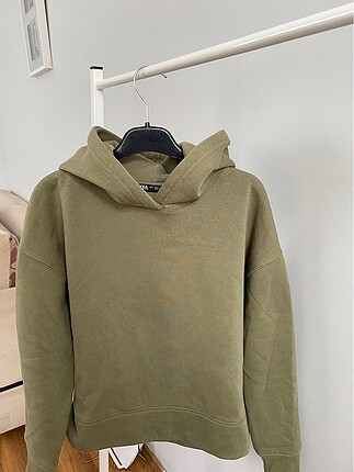 Zara Haki Yeşili Hoodie Sweatshirt