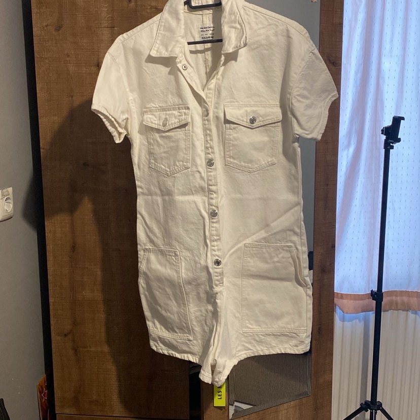 Kadın Beyaz Kısa Kollu Düğmeli Kot Tulum - Görsel 2