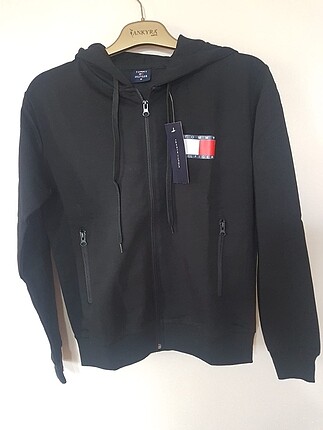 TOMMY HILFIGER SİYAH KAPŞONLU FERMUARLI HIRKA