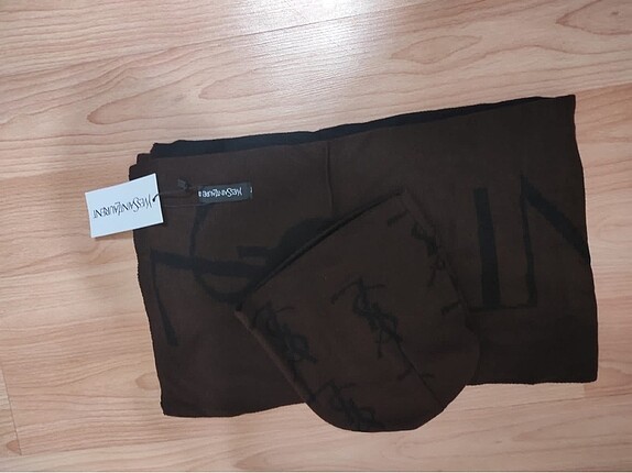 YVES SAINT LAURENT ATKI-BERE TAKIMI