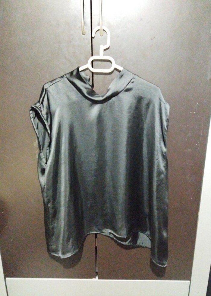 Fiyonklu pullu tesettür etekli takım - Görsel 3